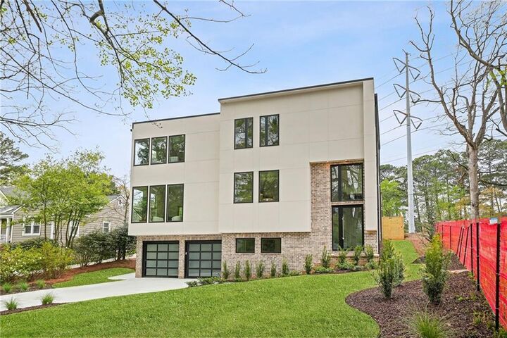 Property Photo:  1260 Kingsley Circle NE  GA 30324 