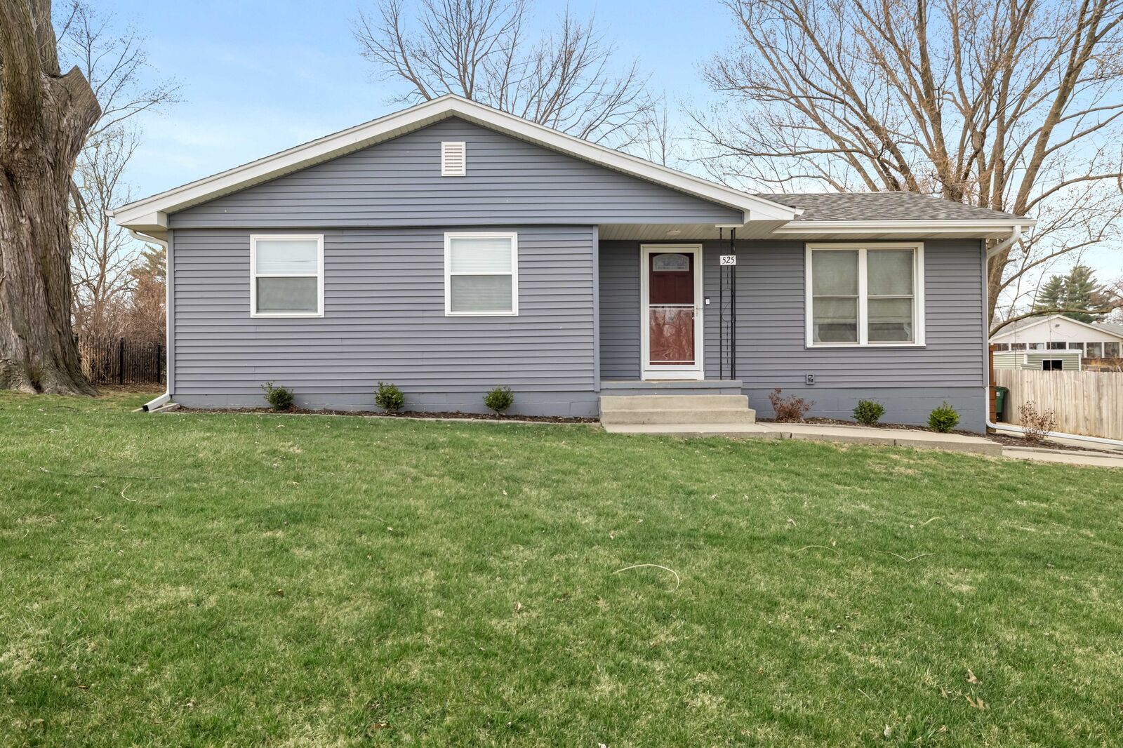 Property Photo:  525 S 5th Street  IA 50047 