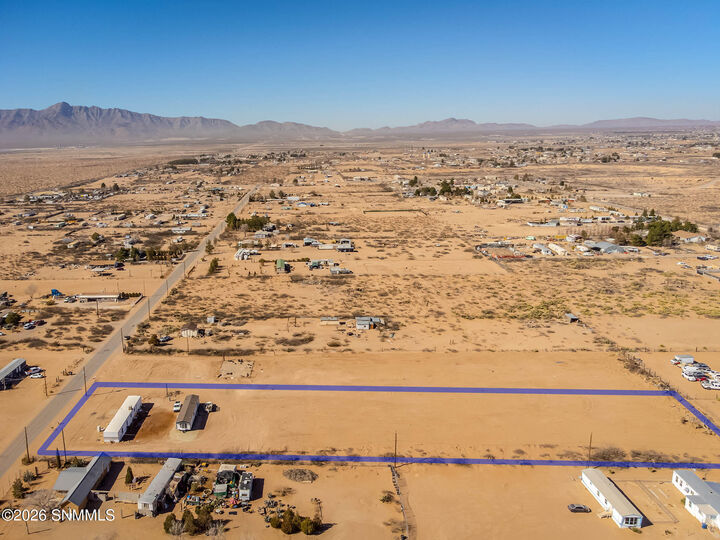 Property Photo:  800 Amador Drive  NM 88081 