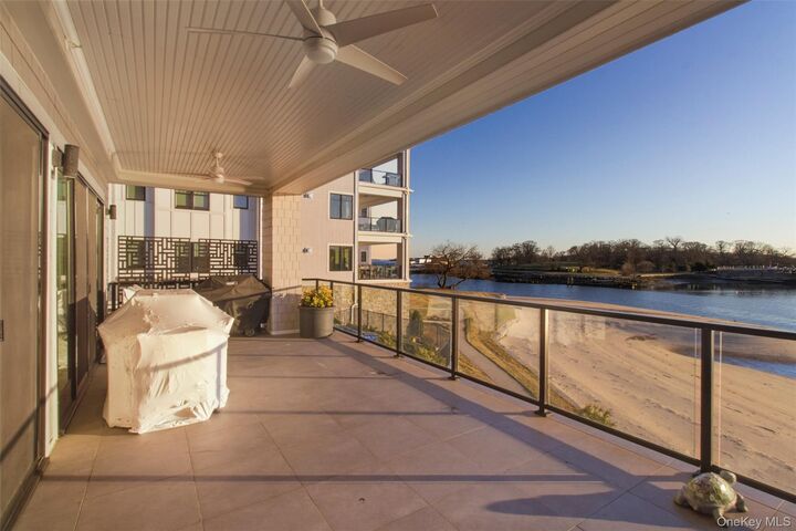 Property Photo:  720 Davenport Avenue 1  NY 10805 