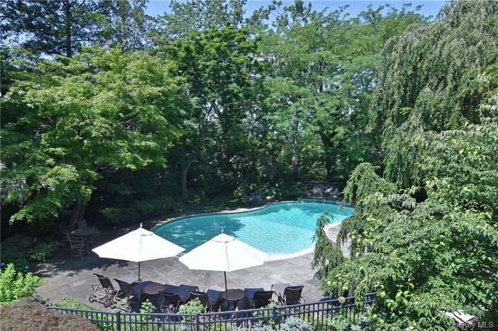 Property Photo:  247 Pelhamdale Avenue  NY 10803 