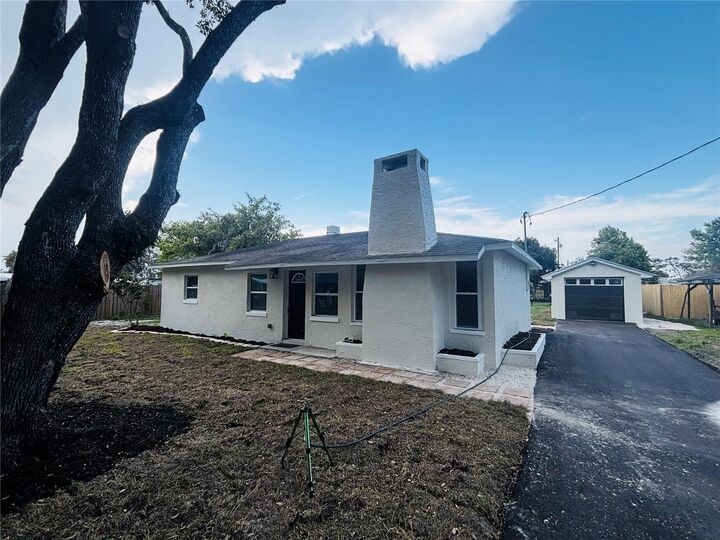 Property Photo: 37421 Lupine Drive FL 33541