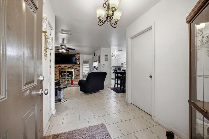 Property Photo:  7212 SW 18th Place  FL 32607 