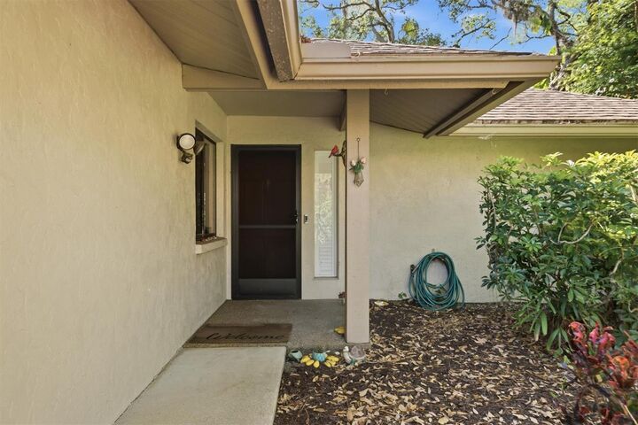 Property Photo: 3351 Thornwood Road 3351 FL 34231