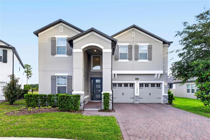 Property Photo: 16006 Gilden Way FL 34787