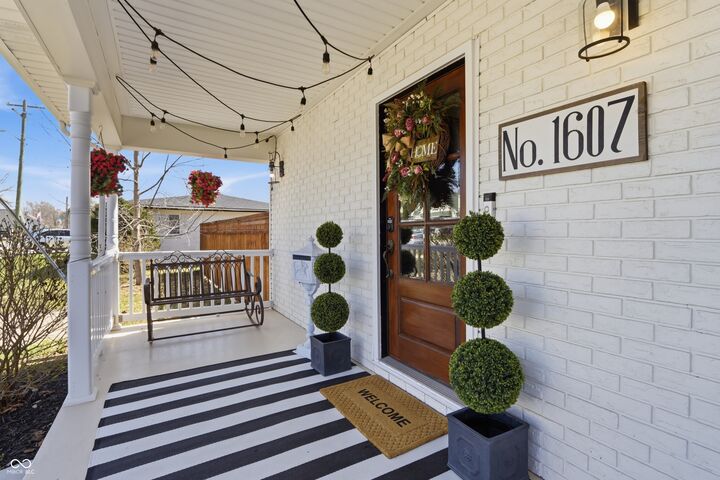 Property Photo: 1607 Cherry Street IN 46060