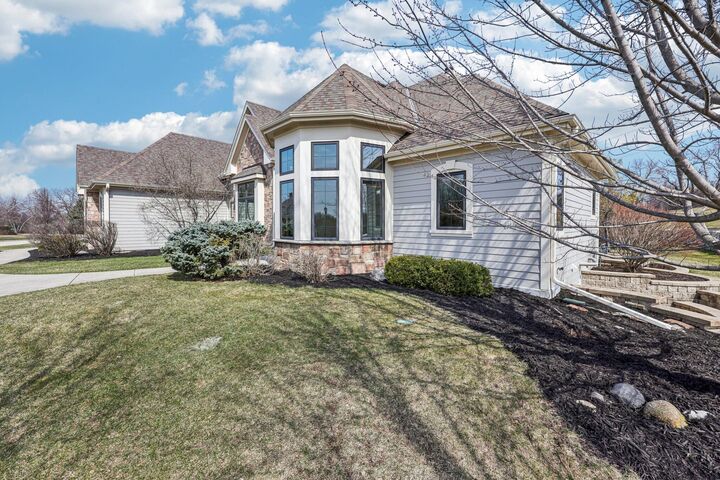 Property Photo: 560 Birchwood Dr WI 53029