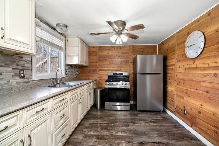 Property Photo:  287 Belle Aire Avenue  IL 60914 