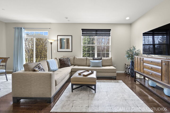 Property Photo:  2996 Henley Lane  IL 60540 