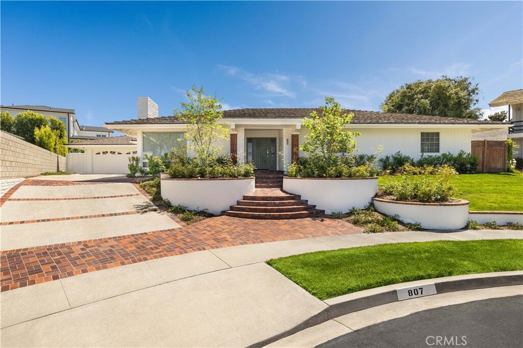 Property Photo:  807 Aldebaran Circle  CA 92660 