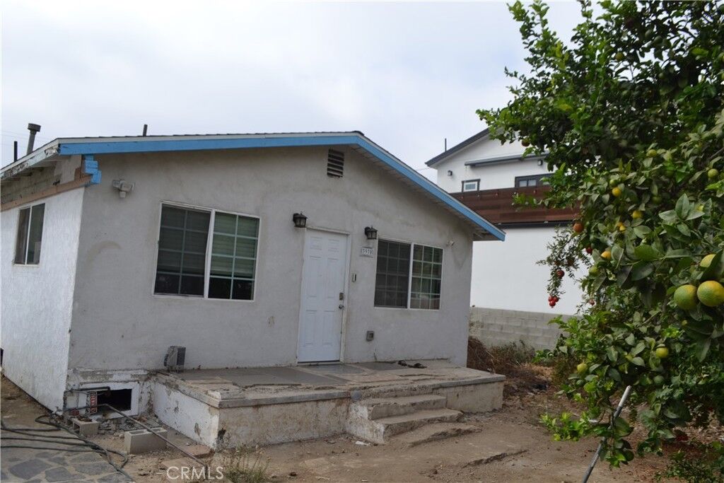 Property Photo: 3970 Strang Street CA 90063