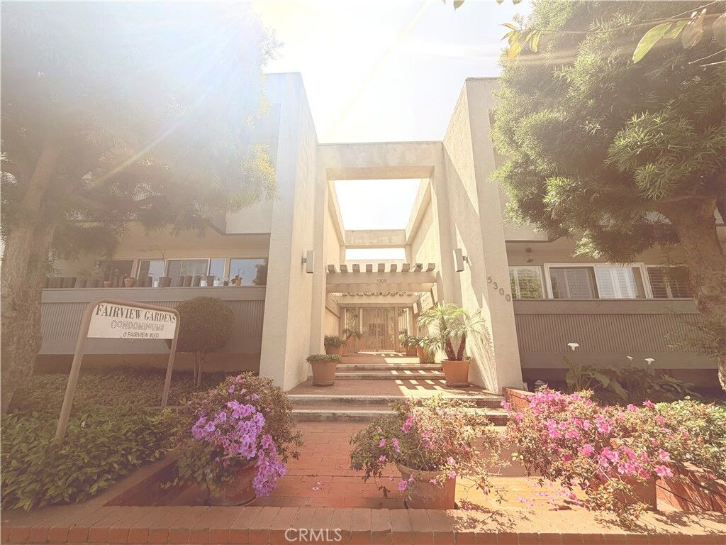 Property Photo:  5300 Fairview 19  CA 90056 