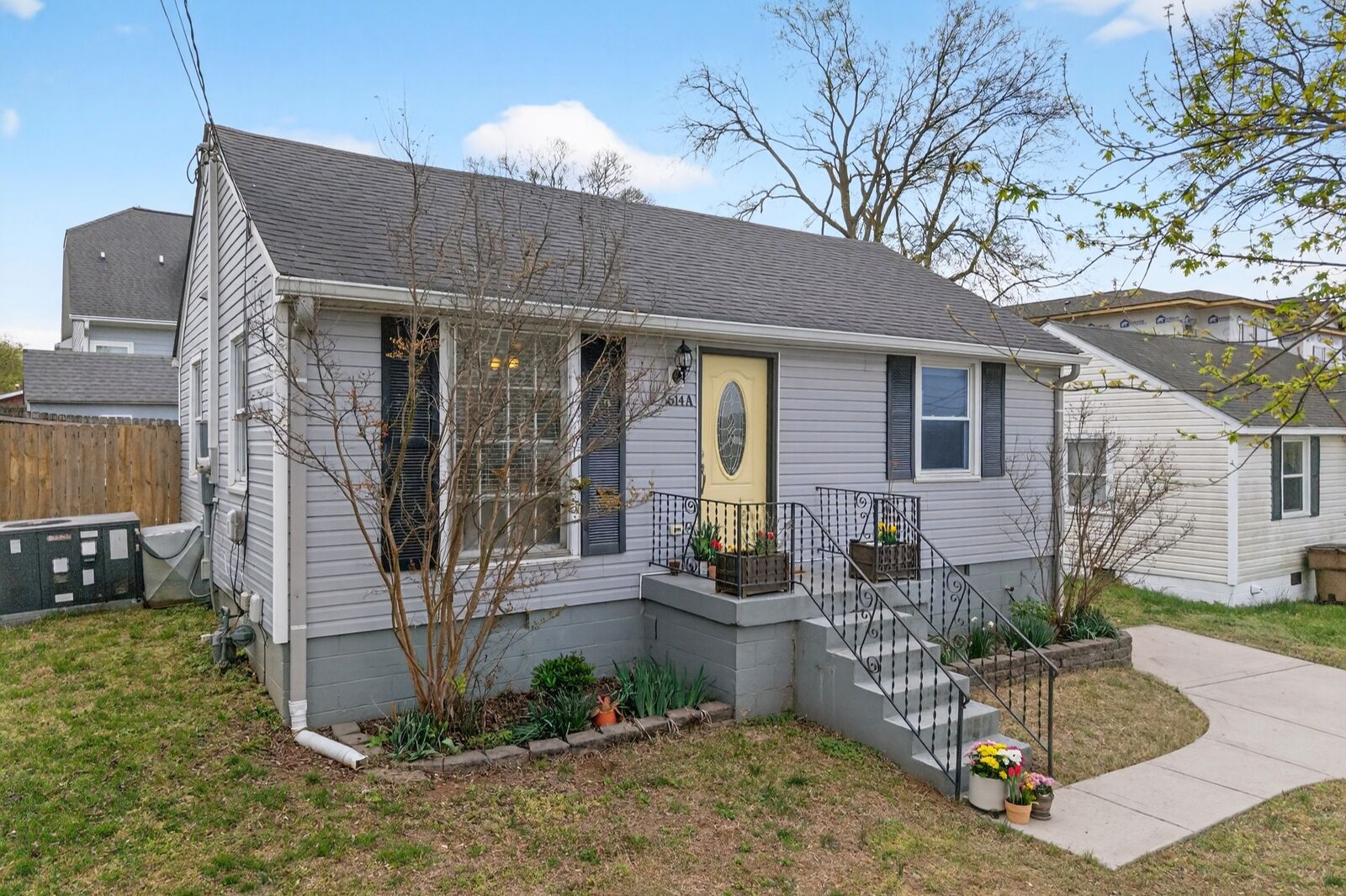Property Photo: 614A Annex Ave TN 37209