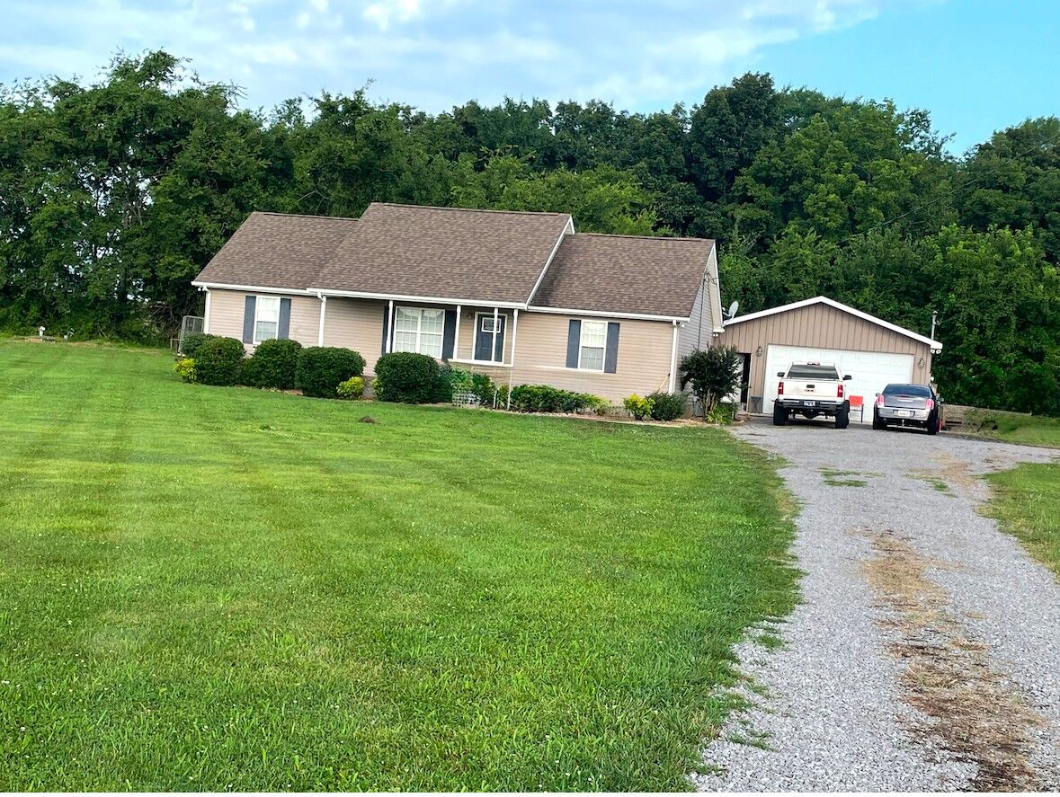 Property Photo:  336 Cayenne Dr  TN 37020 