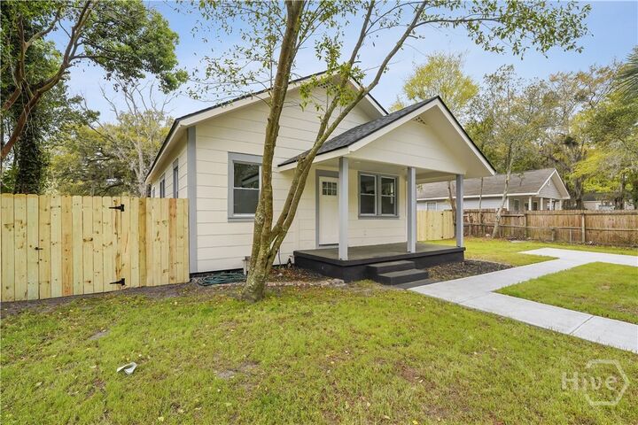 Property Photo: 2403 Mississippi Avenue GA 31404