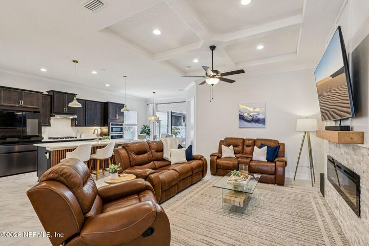 Property Photo:  84 Firecrest Drive  FL 32092 