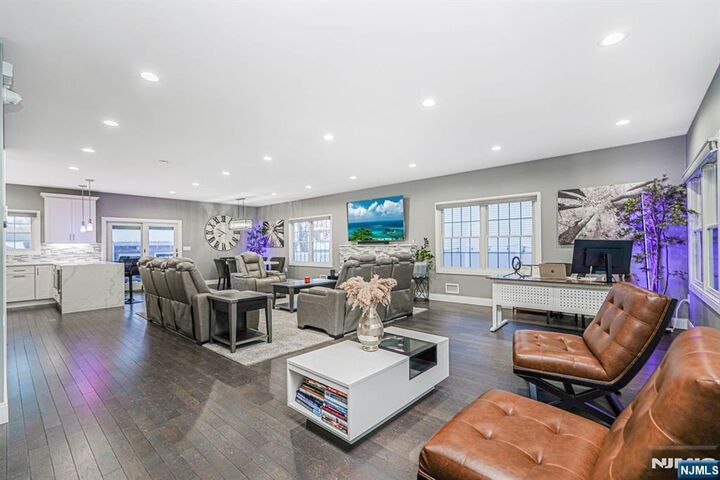 Property Photo:  171 Pleasant Avenue  NJ 07631 