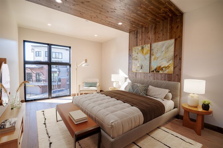 Property Photo:  220 E 2nd Street 201  MT 59937 