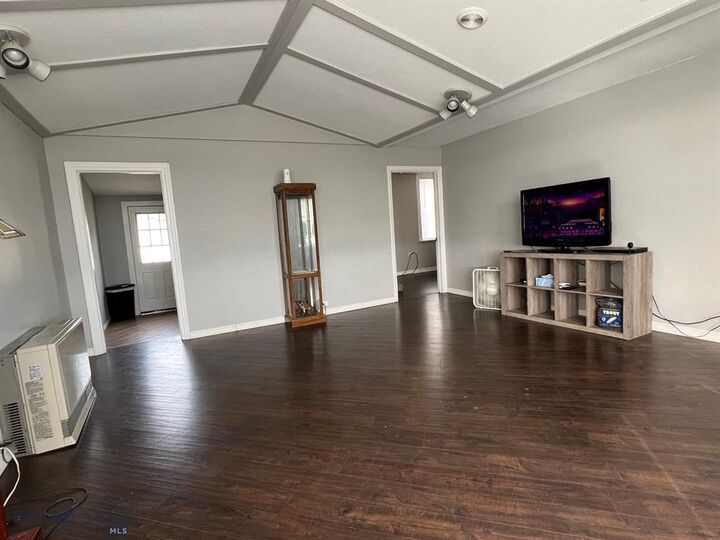 Property Photo:  1231 E 1st Street  MT 59701 