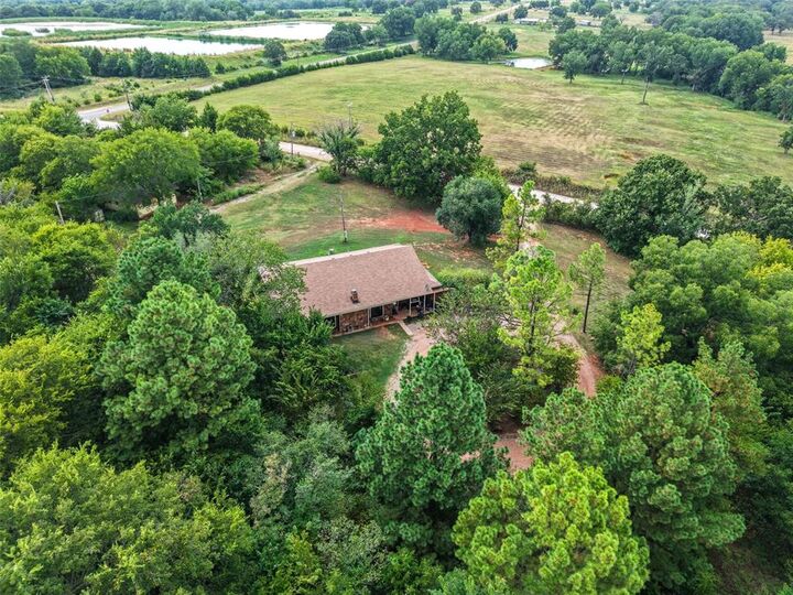 Property Photo:  41587 Skelly Road  OK 74826 