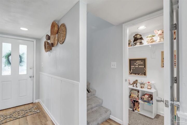 Property Photo:  154 Bayou Dr  FL 32541 