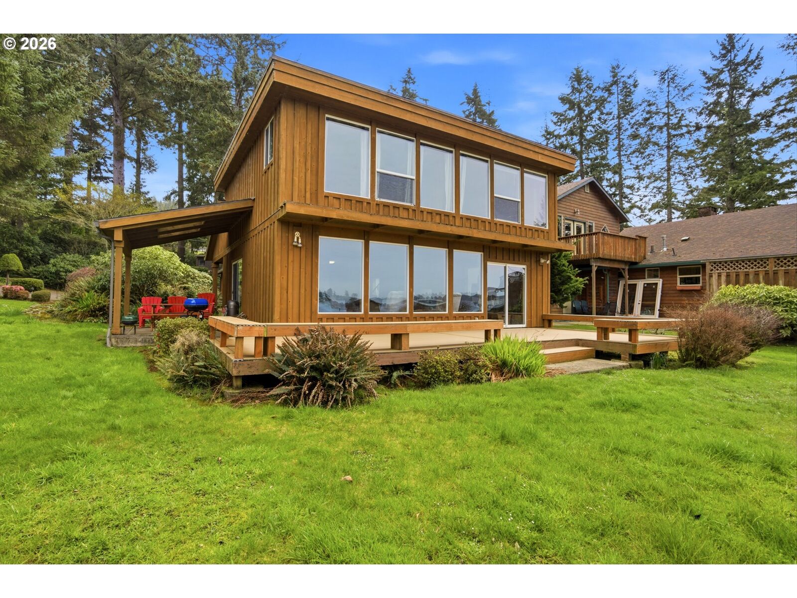 Property Photo:  1349 NE East Devils Lake Rd  OR 97368 