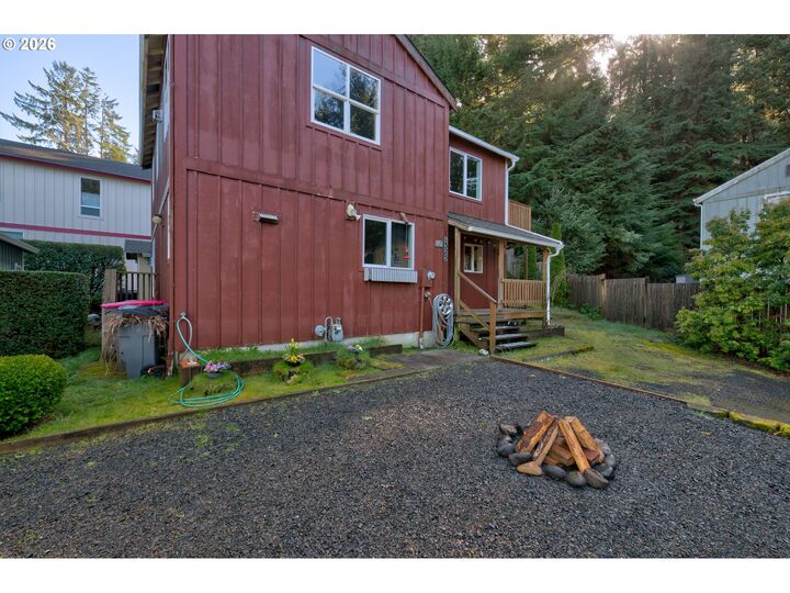 Property Photo:  1325 Cascara Ln  OR 97110 