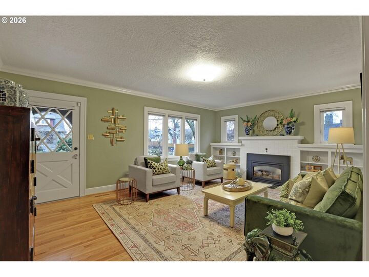 Property Photo: 2905 NE 46th Ave OR 97213