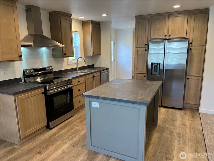 Property Photo: 512 SW Berry Lake Road 21 WA 98367