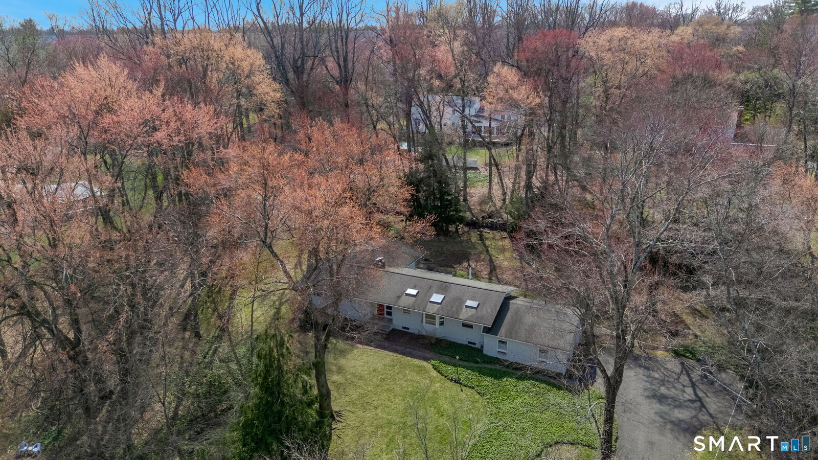 Property Photo:  19 Cricklewood Lane  CT 06851 