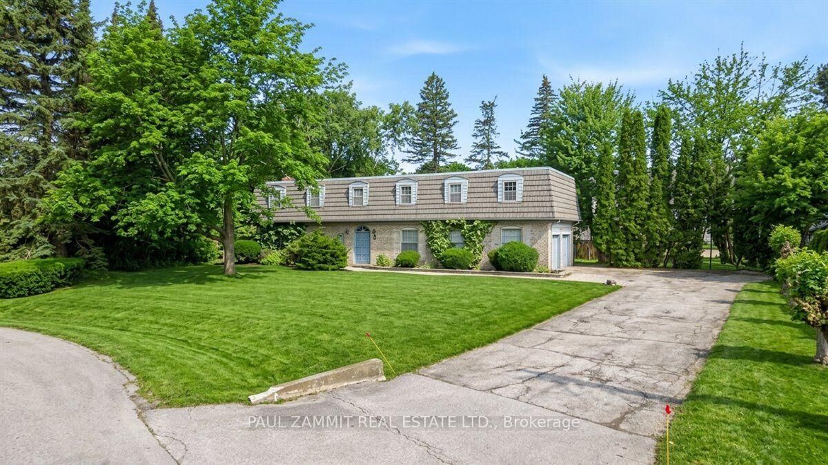 Property Photo: 8 Lafayette Place ON L3T 1G5