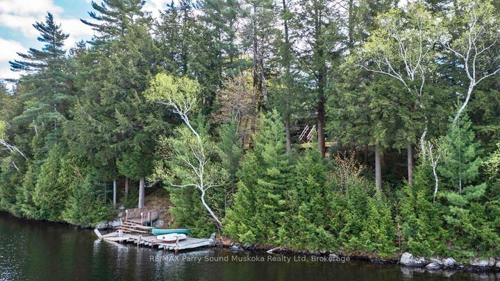 Property Photo: 33 Houston Lane ON P2A 0B2