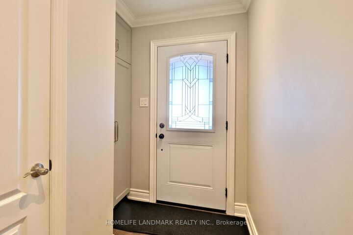 Property Photo: 109 Tangmere Crescent ON L3R 6Y3