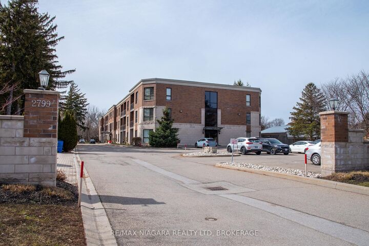 2799 St. Paul Avenue 306 — photo 1