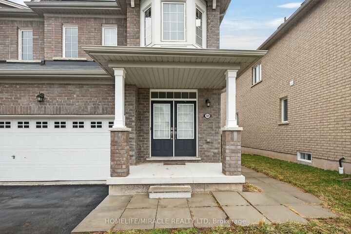 Property Photo: 7809 Hackberry Trail ON L2H 3R5