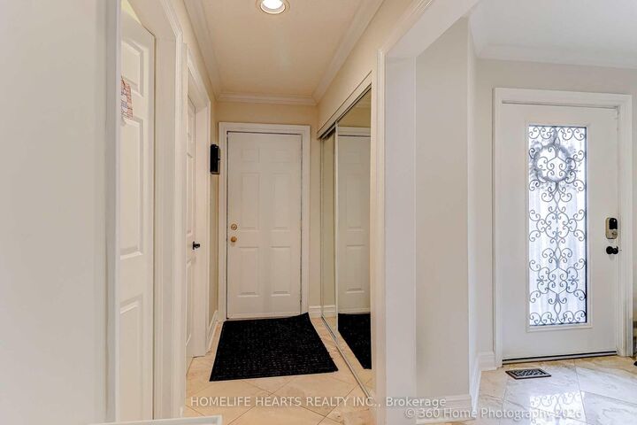 Property Photo: 6300 McCracken Drive ON L5V 1X8