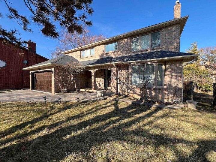 Property Photo: 3365 Cider Mill Place ON L5L 3H6