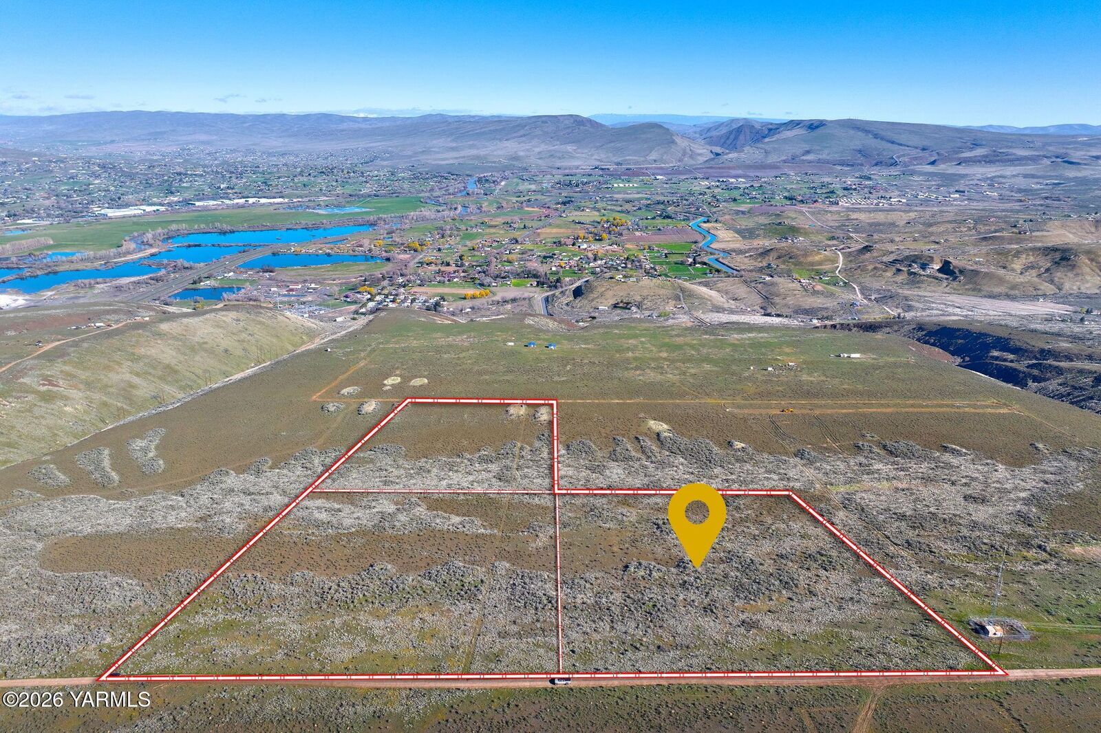 Property Photo: Nna Buds Pl WA 98901