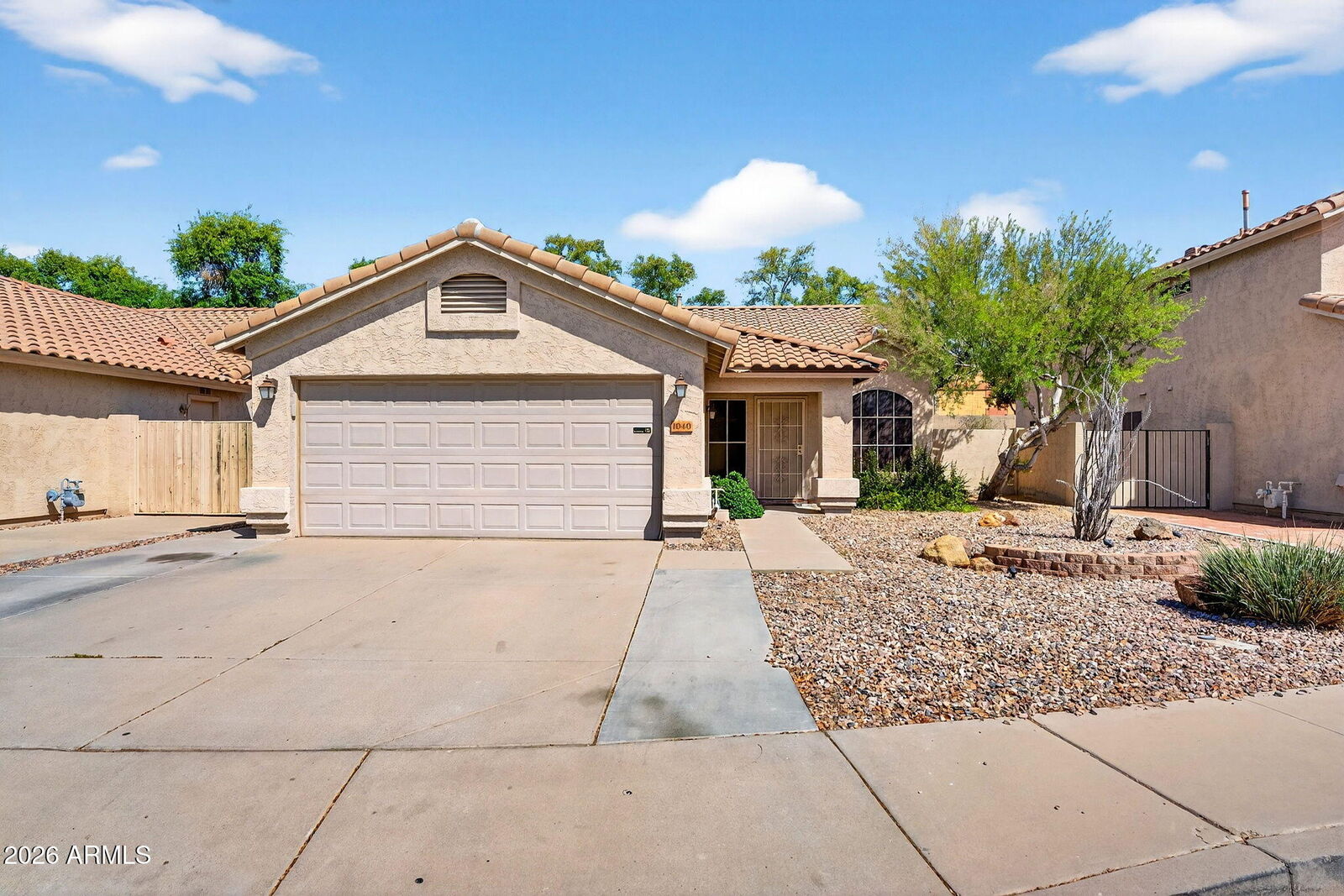 Property Photo:  1040 W Seagull Drive  AZ 85286 