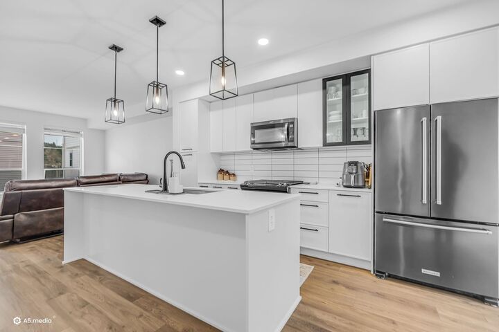 Property Photo: 2774 Motrose Avenue 49 BC V2S 0N9