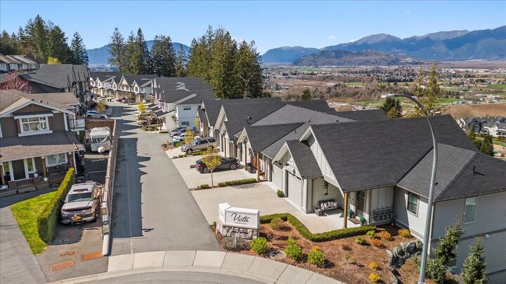 Property Photo:  47203 Vista Place 3  BC V2R 0R9 
