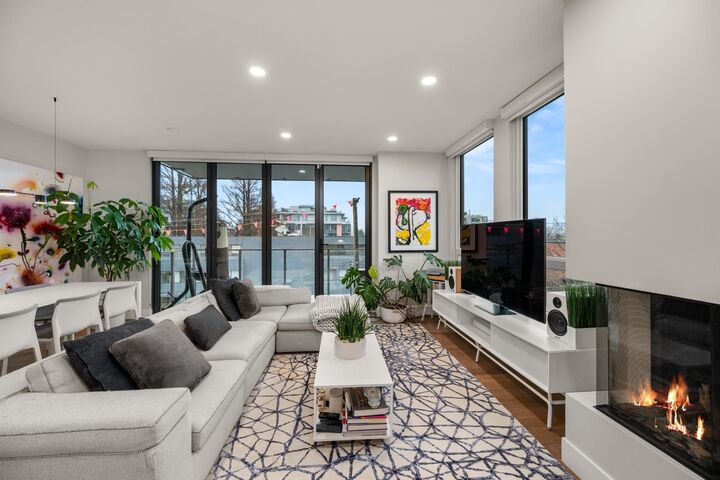 Property Photo: 2687 Maple Street 401 BC V6J 3T7
