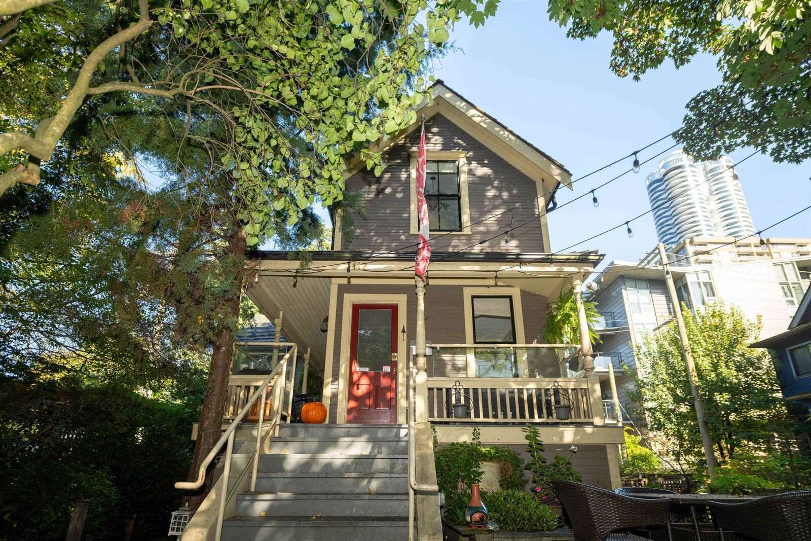 Property Photo:  1119 Pendrell Street  BC V6E 1L3 