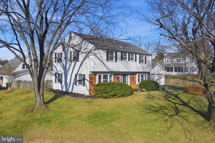 Property Photo:  12824 Melville Lane  VA 22033 