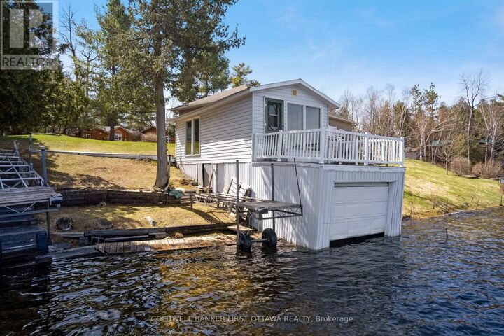 Property Photo:  214 Parsons Way  ON K0G 1K0 
