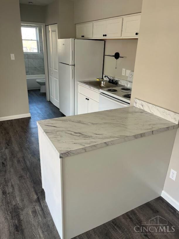 Property Photo: 3301 Camvic Terrace OH 45211