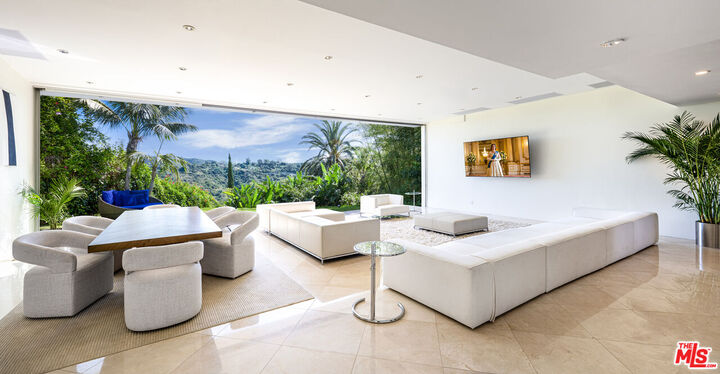 Property Photo:  1466 N Bel Air Rd  CA 90077 