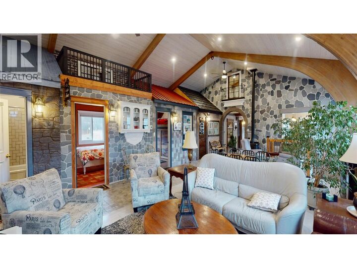 Property Photo: 51 103 Avenue BC V1C 1B1
