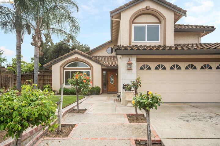 Property Photo:  2002 Montauk Ct  CA 94505 