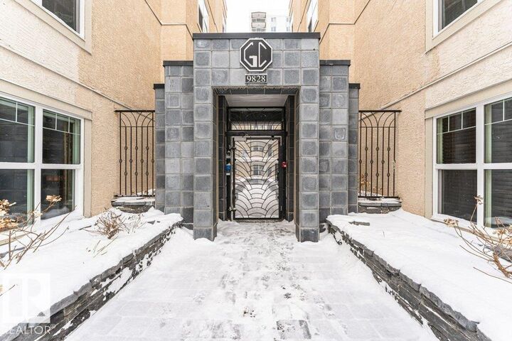 Photo de la propriété: 9828 112 Street NW 211 AB T5K 1L4